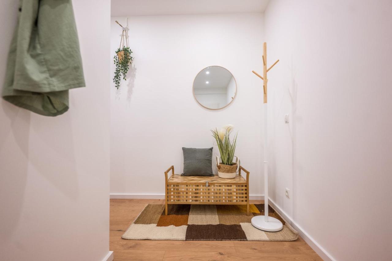 120Qm, Cozy Apartment, Sehr Zentral Am Hbf, 3Sz Koblenz  Exterior foto